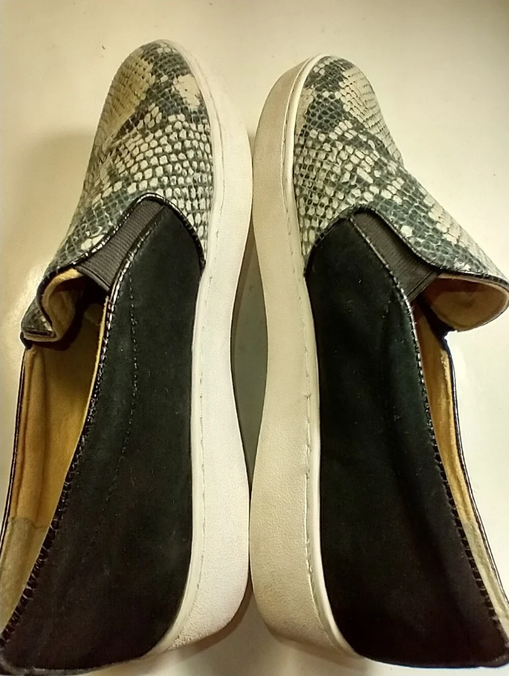 Vionic Midi Snake Print Slip On Sneakers Shoes Women's sz 7.5.